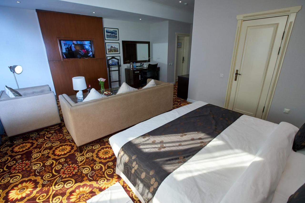 Garden Hotel Bishkek Exterior photo