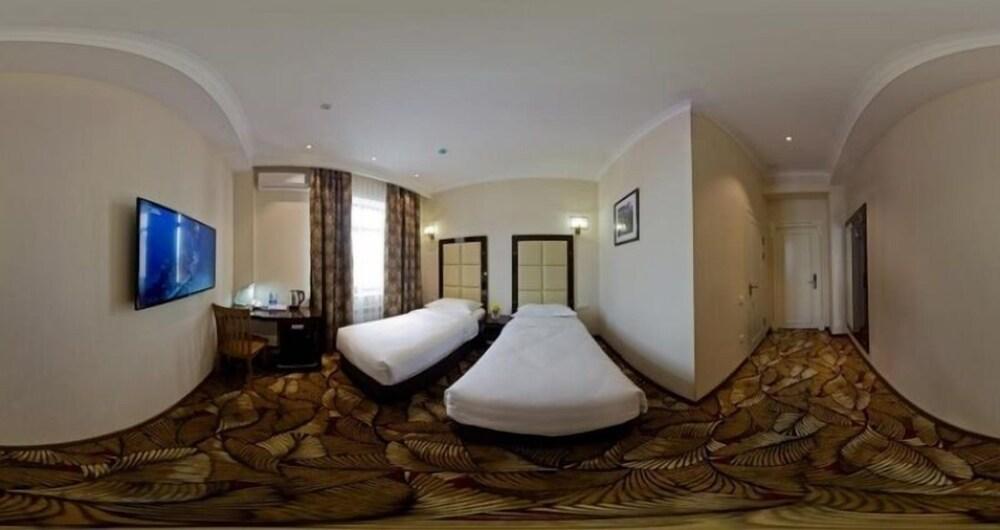 Garden Hotel Bishkek Exterior photo